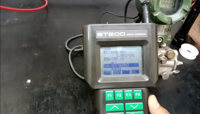 AMS Trex vs BT200: Which is the Best HART Communicator? 3 Yokogawa BT200 BRAIN terminal with tactile keypad for gloved operation