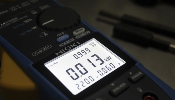 Hioki CM3286 AC Clamp Power Meter Review 2 1 7