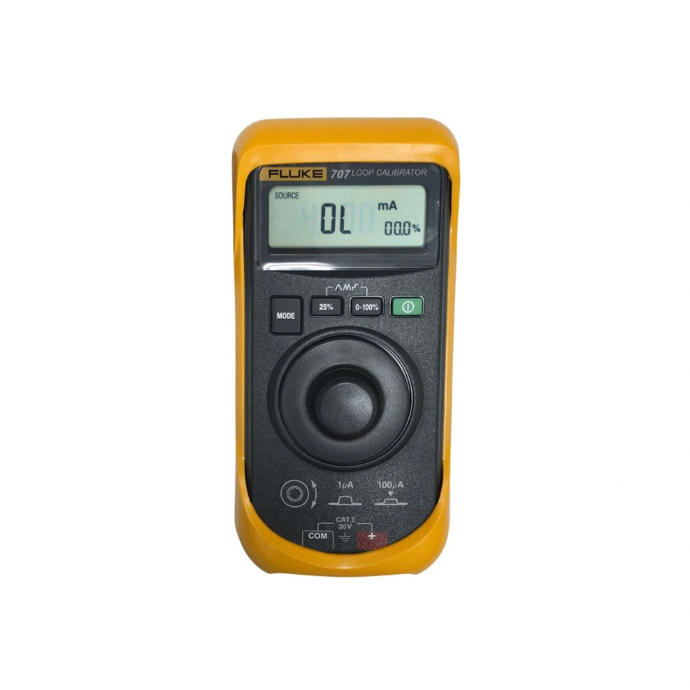 Front view of Fluke 707 Loop Calibrator with active LCD display and Quick Click knob