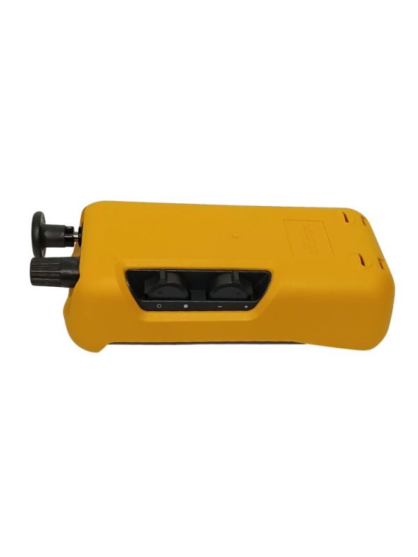 Back view of Fluke 718 300G pressure calibrator with hand pump handle and pressure fitting
