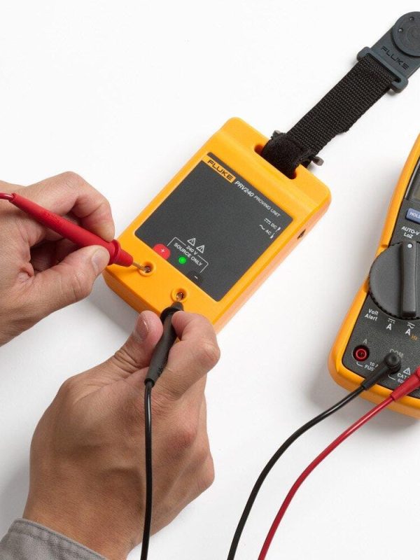 Fluke 117 Multimeter and PRV240 Proving Unit Kit