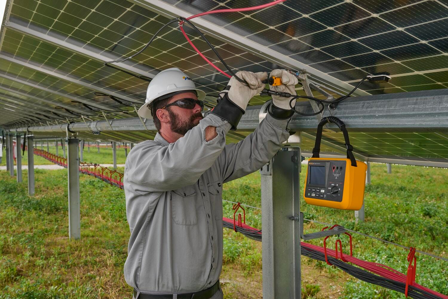 Solar Tools Kit with GFL-1500 Solar Ground Fault Locator and 393 FC Clamp Meter