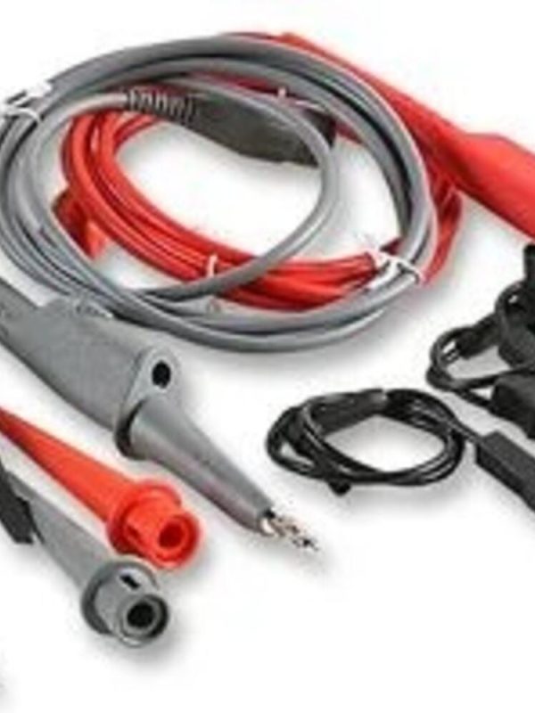 Fluke VPS100 Voltage Probe Set, 100 MHz (red and gray)