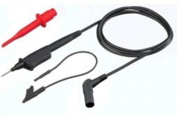 Fluke VPS40-III Voltage Probe, 10:1, With Safety-Designed Shrouded 4mm Testpin