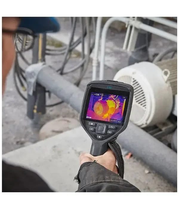 FLIR E53